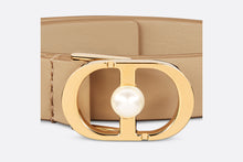 Load image into Gallery viewer, 30 Montaigne Jolie Belt • Biscuit Smooth Calfskin and White Resin Pearl, 20 MM
