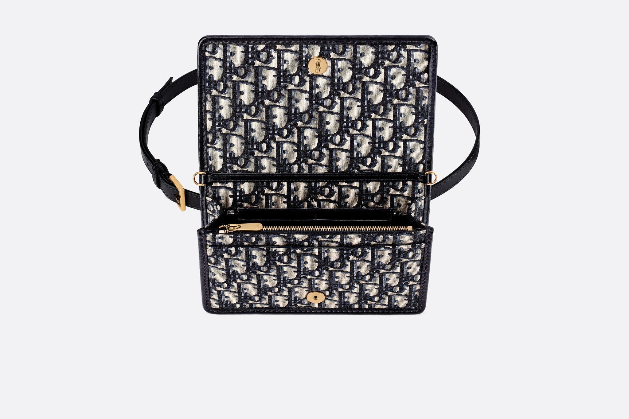 30 Montaigne bags – Dior Couture UAE