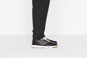 B27 Low-Top Sneaker • Black Smooth Calfskin with Beige and Black Dior Oblique Jacquard