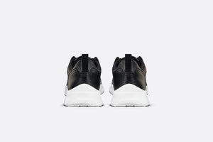 B25 Runner Sneaker • Black Smooth Calfskin and Beige and Black Dior Oblique Jacquard